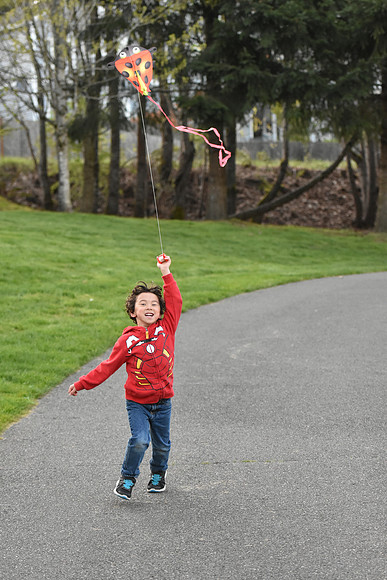 D7200-2-352_ISO 2200_1-2000 sec at f - 2.8_70.0-200.0 mm f-2.8 at 70 mm