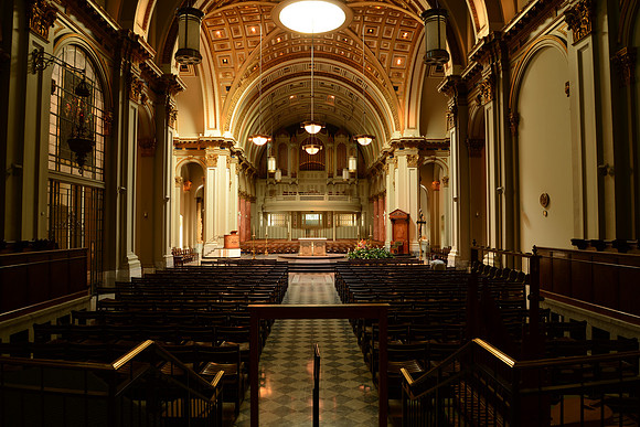 D600 - St James Cathedral-25_ISO 100_4.0 sec at f - 8.0_24.0-85.0 mm f-3.5-4.5 at 24 mm