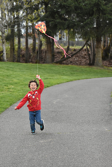 D7200-2-350_ISO 2200_1-2000 sec at f - 2.8_70.0-200.0 mm f-2.8 at 70 mm