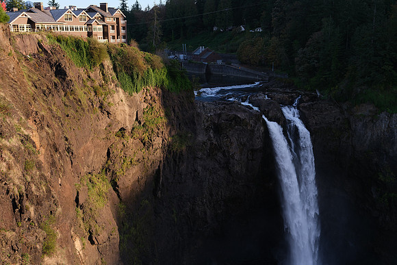 Fuji GFX Snoqualmie-57 - Original unedit expose for cliff