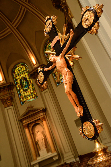 D600 - St James Cathedral-15_ISO 5000_1-40 sec at f - 5.6_24.0-85.0 mm f-3.5-4.5 at 36 mm