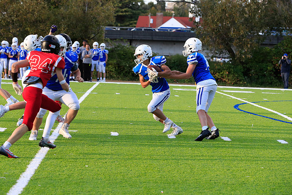 Seattle Prep vs Ballard-1888 [1-800 sec at f - 7.1 140 mm Canon Canon EOS-1D X Mark II EF70-200mm f-2.8L IS II USM]