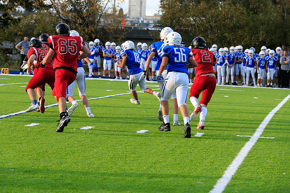 Seattle Prep vs Ballard-1908 [1-800 sec at f - 7.1 140 mm Canon Canon EOS-1D X Mark II EF70-200mm f-2.8L IS II USM]
