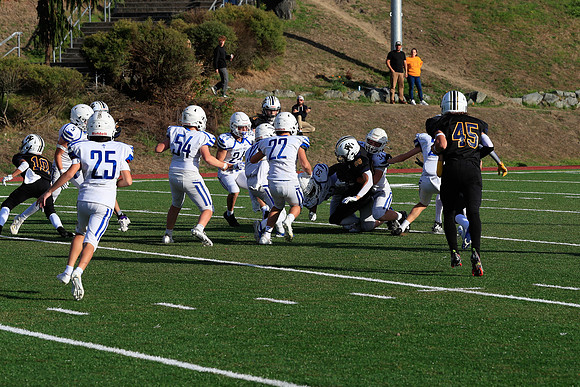 vs West Seattle-234 [1-1000 sec at f - 7.1 115 mm Canon Canon EOS-1D X Mark II EF70-200mm f-2.8L IS II USM]
