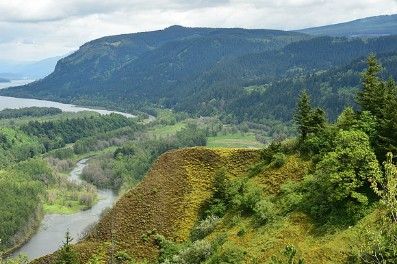 Oregon-74_ISO 900_1-160 sec at f - 22_70.0-200.0 mm f-2.8 at 70 mm